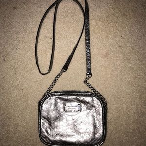 Michael kors great snake skin crossbody purse